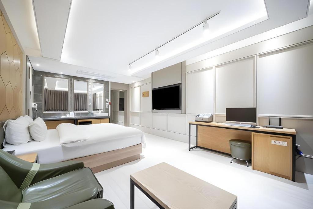 Pohang Hotel View ภายนอก รูปภาพ