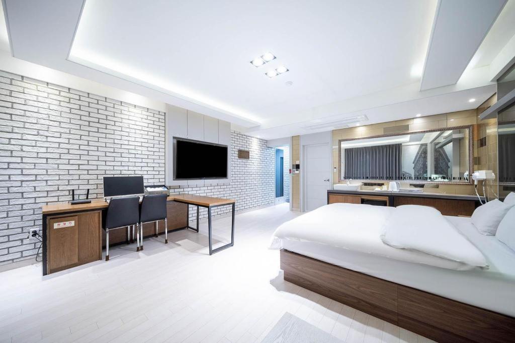 Pohang Hotel View ภายนอก รูปภาพ